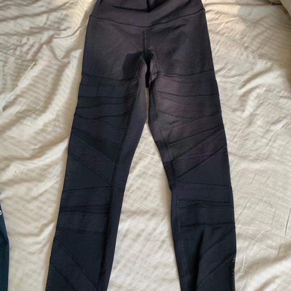 lululemon athletica Pants - Lululemon mesh leggings
